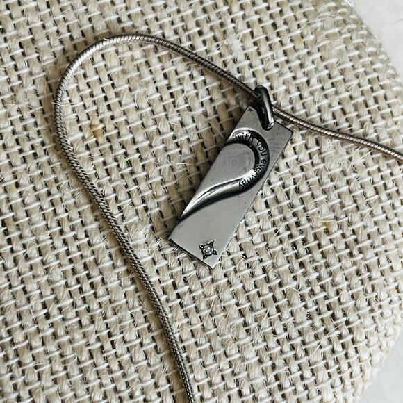 The Kiss Silver Pendant With Small Diamond Chip, silver chain "With you everyday - Picture 3 of 11